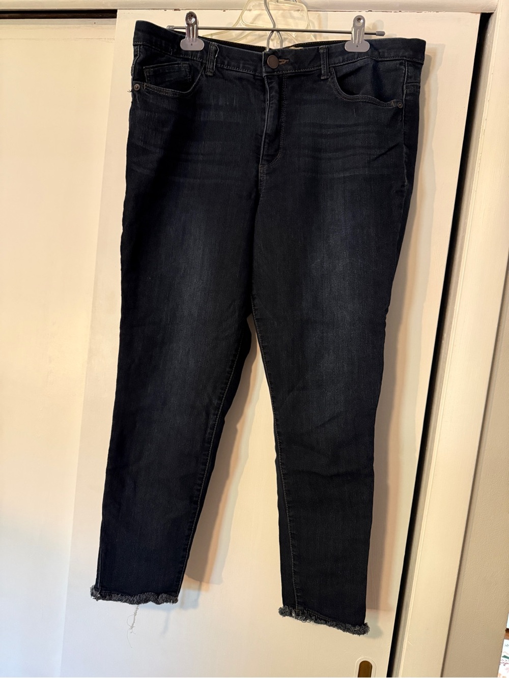 Women's Dark Wash Blue Skinny Jeans